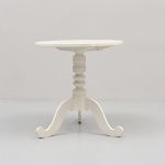 1077 1181 PEDESTAL TABLE